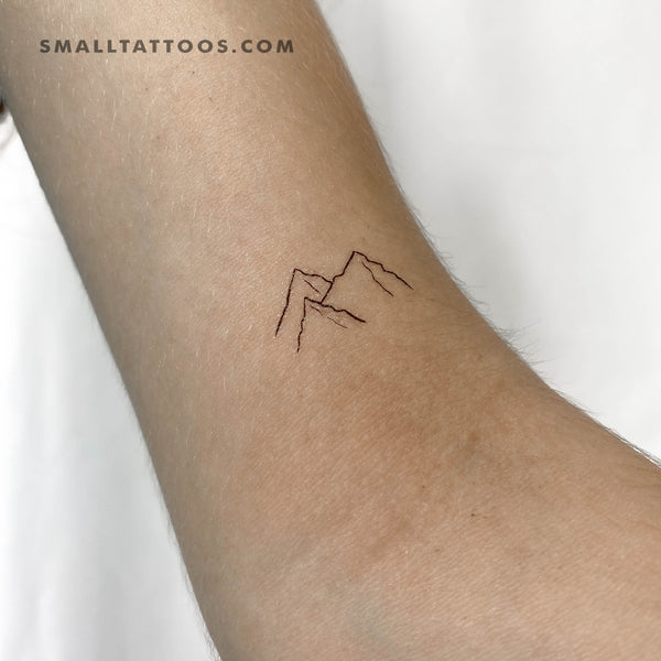 Minimalist Woman S Tattoo with Mountains and Arrow Stock Illustration -  Illustration of bryce, studio: 287616485